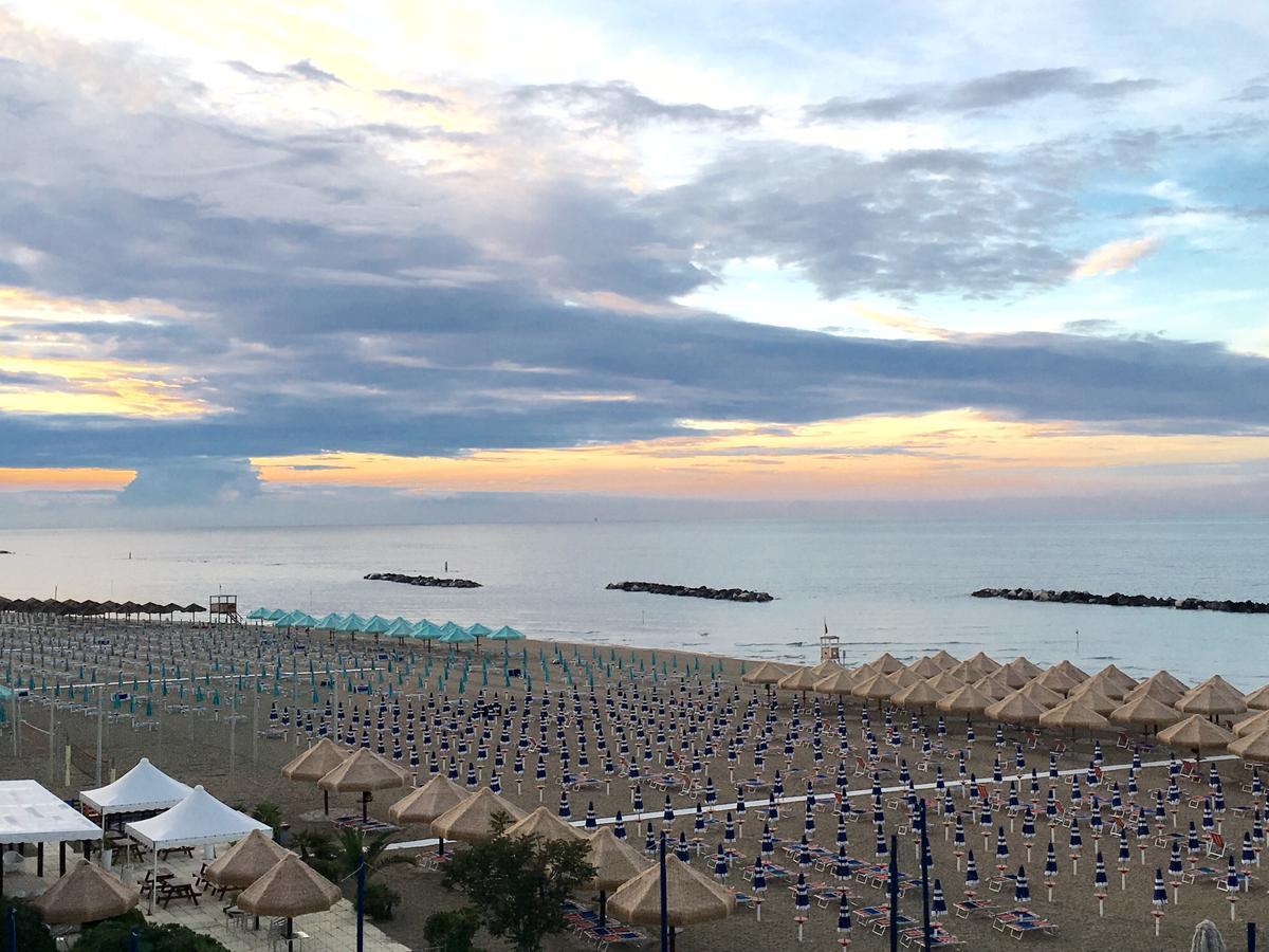 Hotel Valente Ortona Kültér fotó