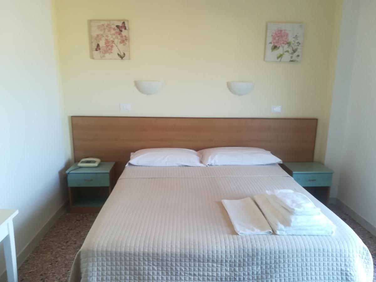 Hotel Valente Ortona Kültér fotó